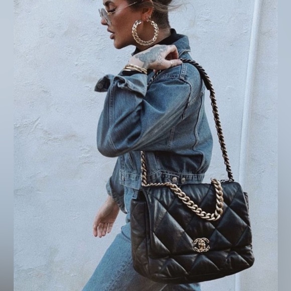Handbags - Black Crossbody Bag 19